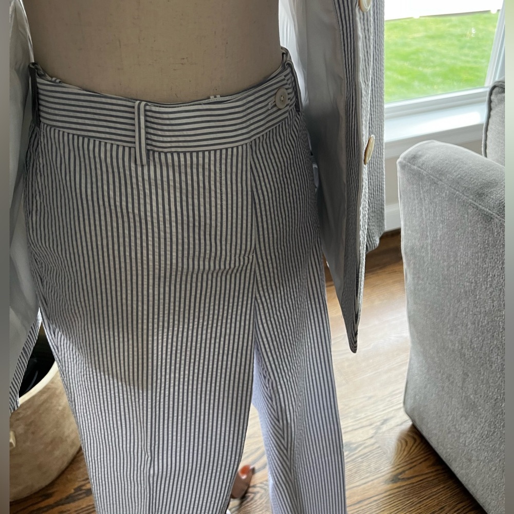 Brooks Brothers Women’s Blue and White Striped  Seersucker Pants